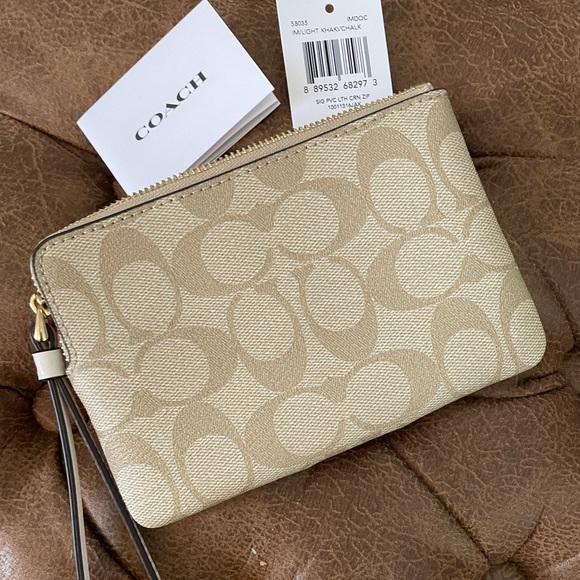 coach wallet - Picture 2 of 3